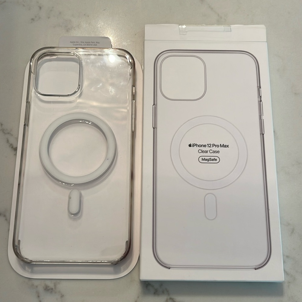 Clear iPhone 12 Pro Max case (MagSafe)